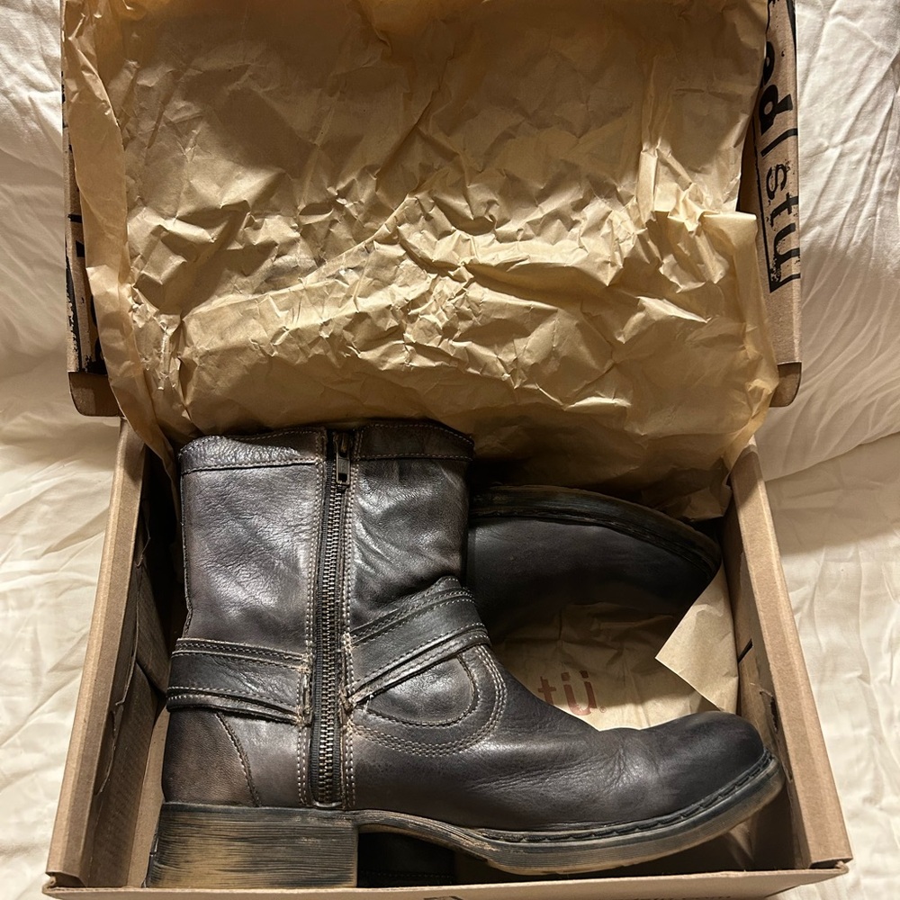 Men’s New Bed Stu Boots Size 9M